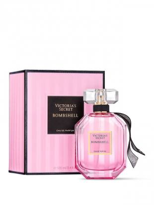 Bombshell Victoria `s Secret